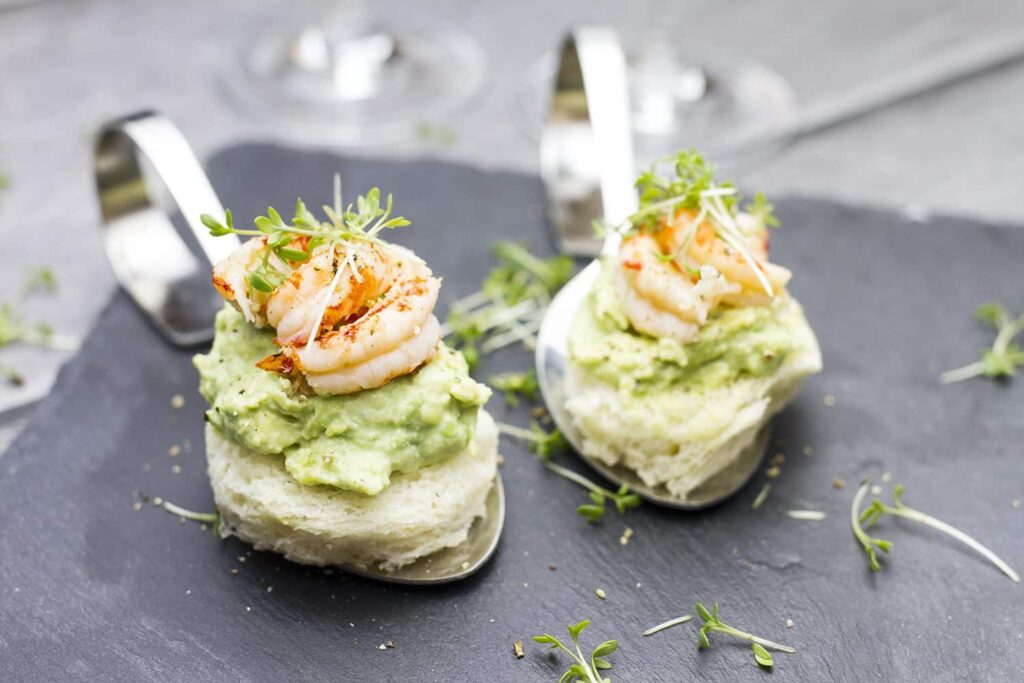Amuse-Gueule: Avocado-Mousse mit Flusskrebsen