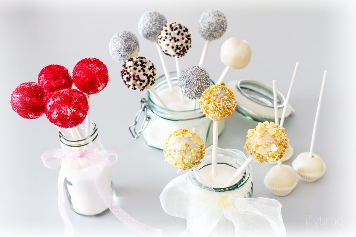 Kuchenpralinen am Stiel: Cake-Pops