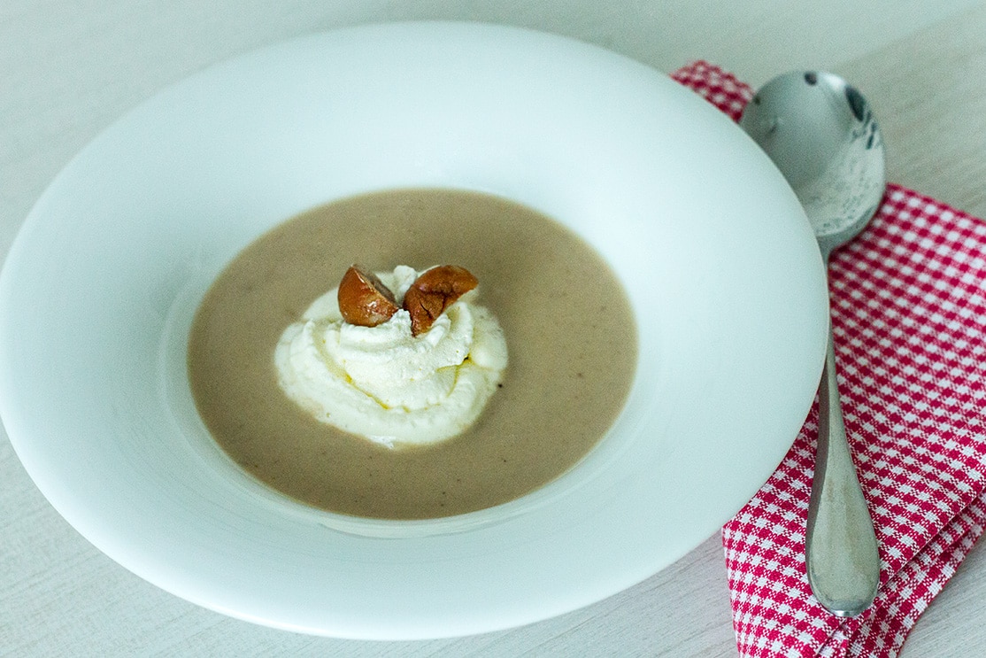 Besonderes Geschmackserlebnis mit Kastanien: Maronicremesuppe