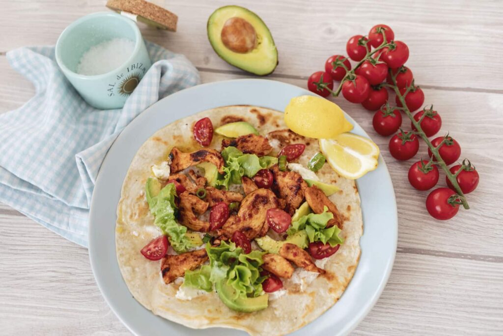 Hähnchen-Burritos mit Avocado