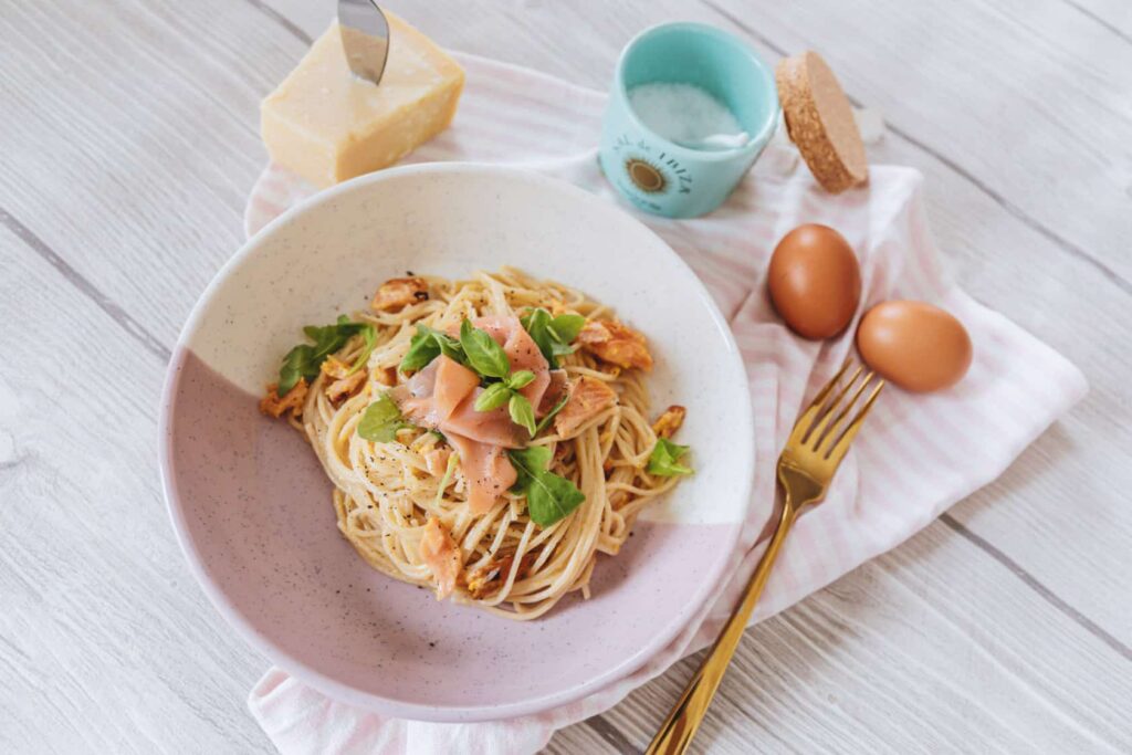 Pasta Carbonara Salmone