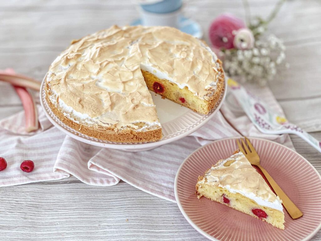 Rhabarberkuchen mit Baiser