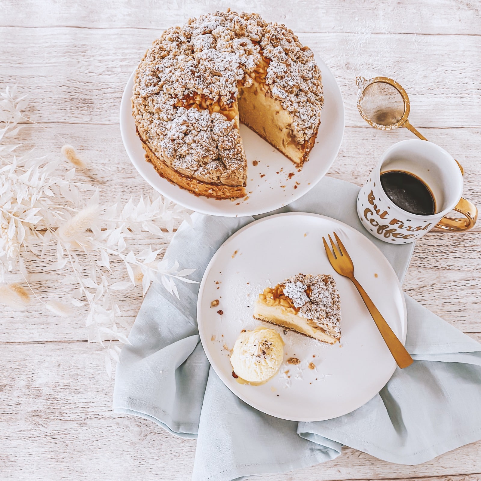 Saftiger Apfelkuchen mit Streusel