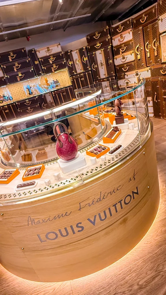 Louis Vuitton Café