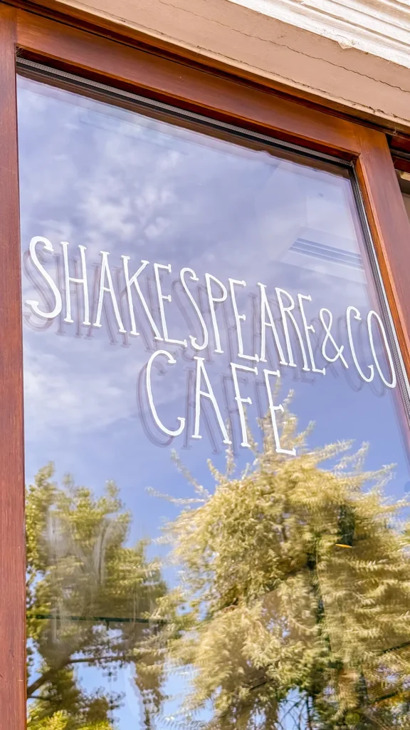 Shakespeare & Co. Café